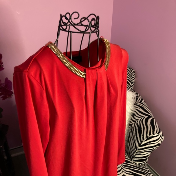 Red and Gold Blouse - Picture 4 of 4